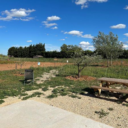 Studio A La Ferme Villa Arles Bagian luar foto